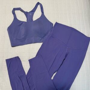 OFFLINE by aerie scalloped workout set